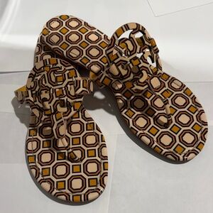 Tory Burch Patterned Sandals - Beige & Navy